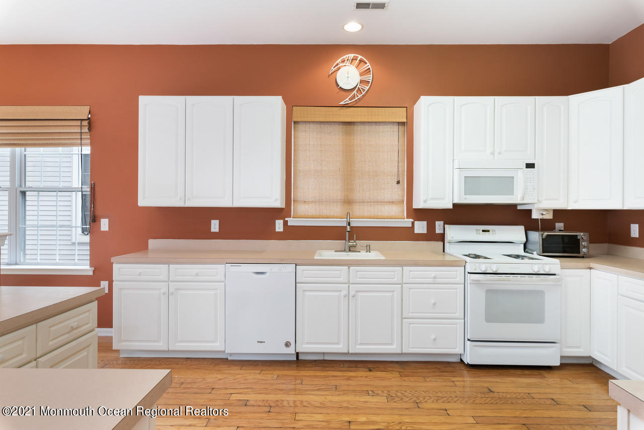 10 St Andrews Road Jackson, NJ 08527 - Photo 20 of 40 DSC_8953