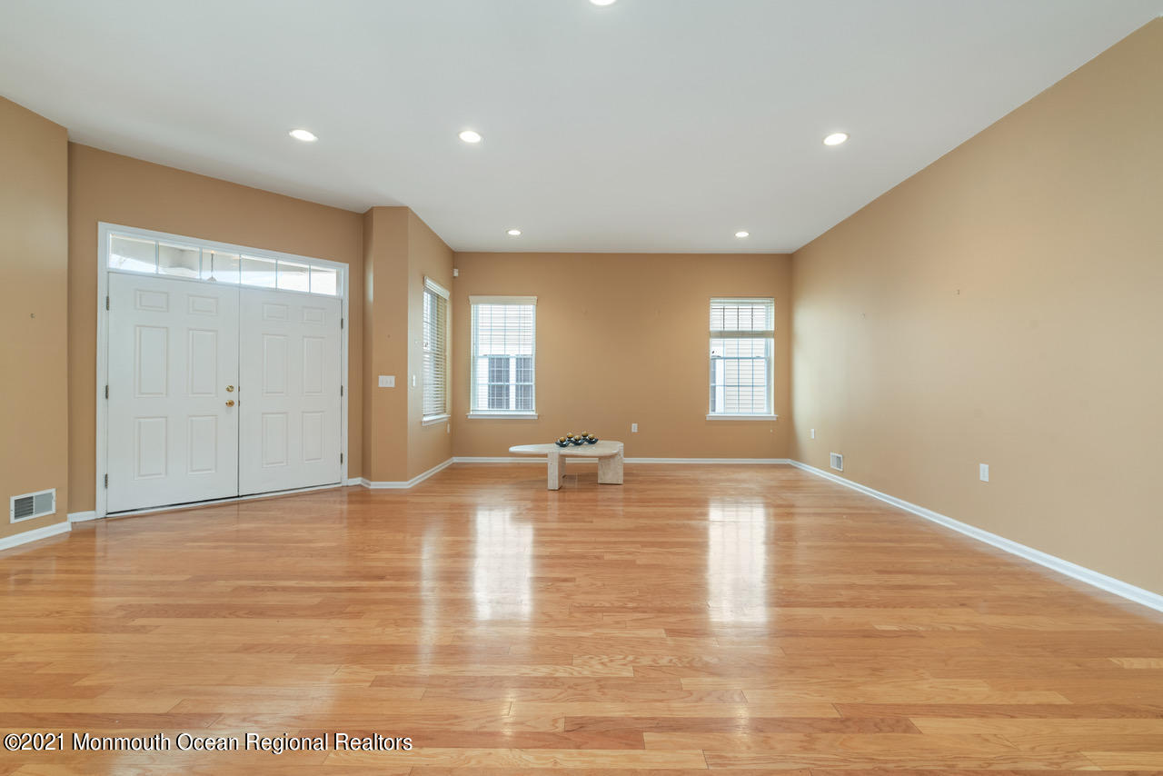 10 St Andrews Road Jackson, NJ 08527 - Photo 6 of 40 DSC_8868