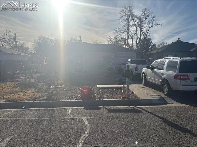 $169,900 | 924 West Adams Avenue, Pueblo, CO 81004
