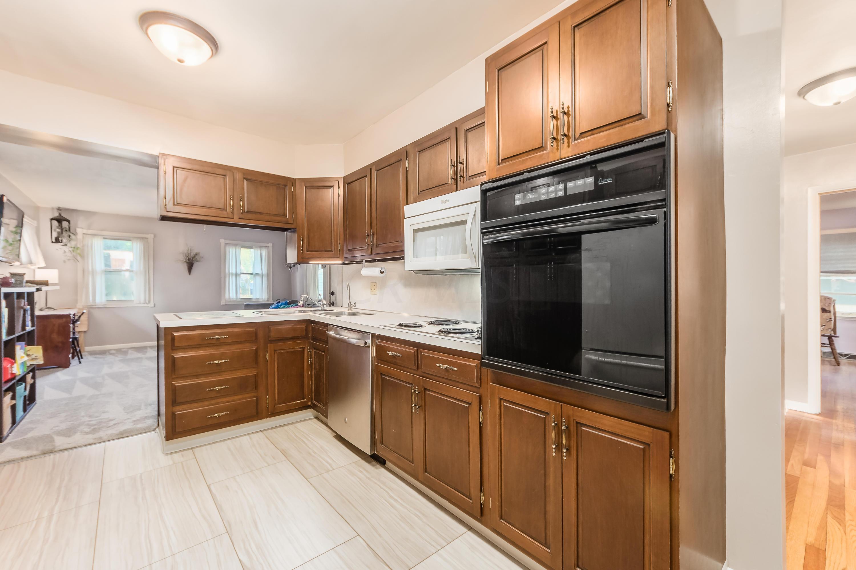 133 North Chesterfield Road Columbus, OH 43209 - Photo 13 of 35 Gallery Image 13