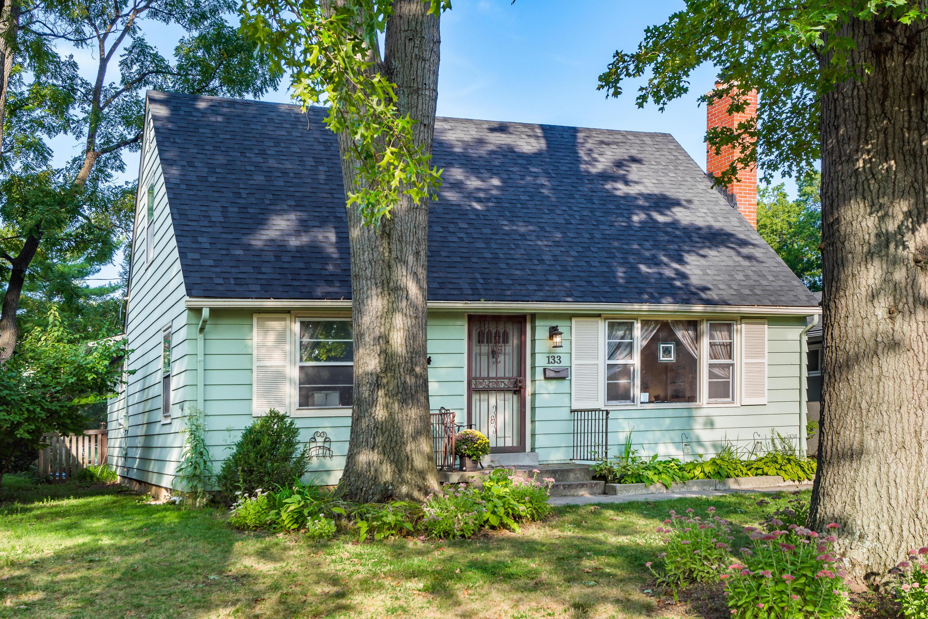 133 North Chesterfield Road Columbus, OH 43209 - Photo 3 of 35 Gallery Image 3