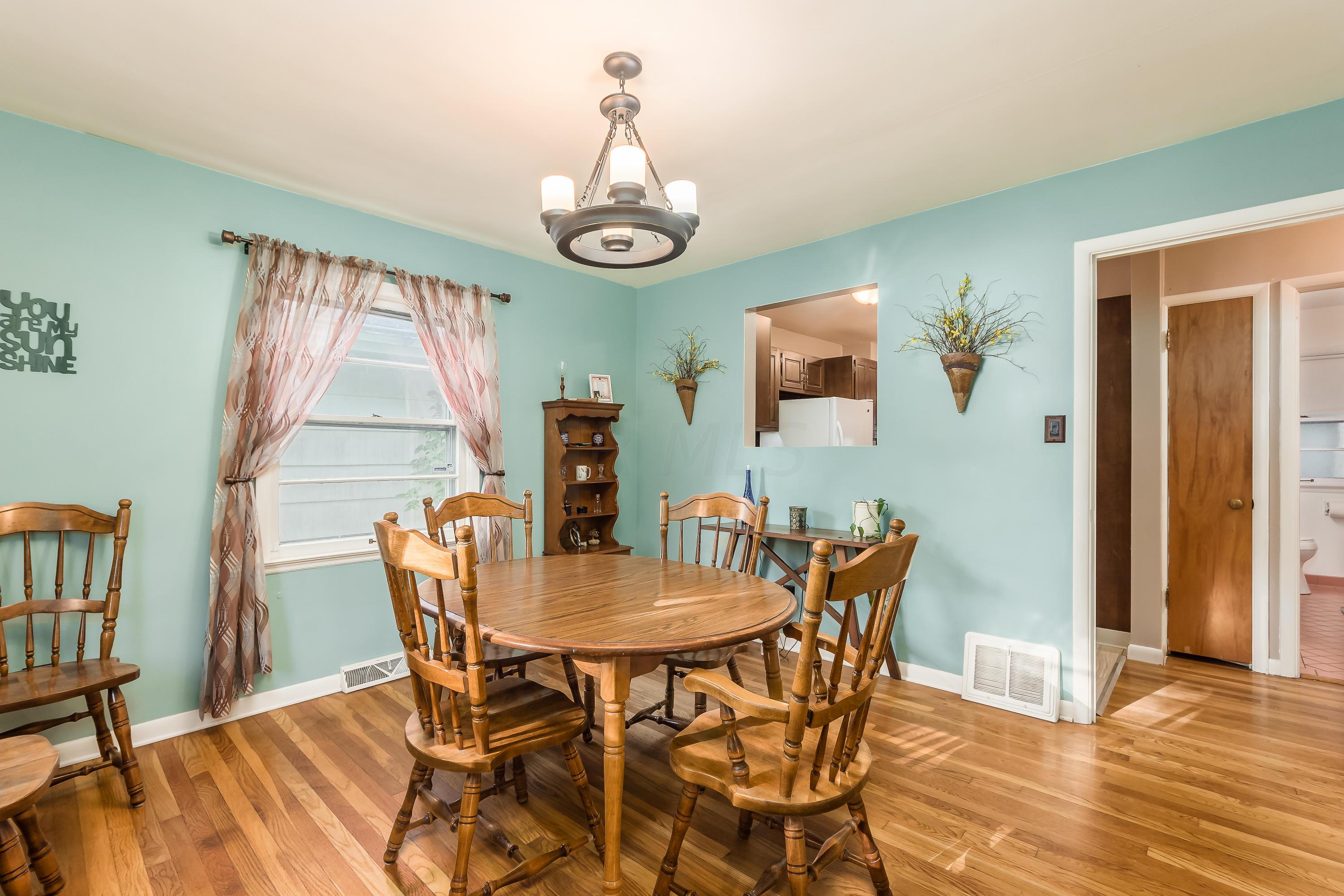133 North Chesterfield Road Columbus, OH 43209 - Photo 9 of 35 Gallery Image 9