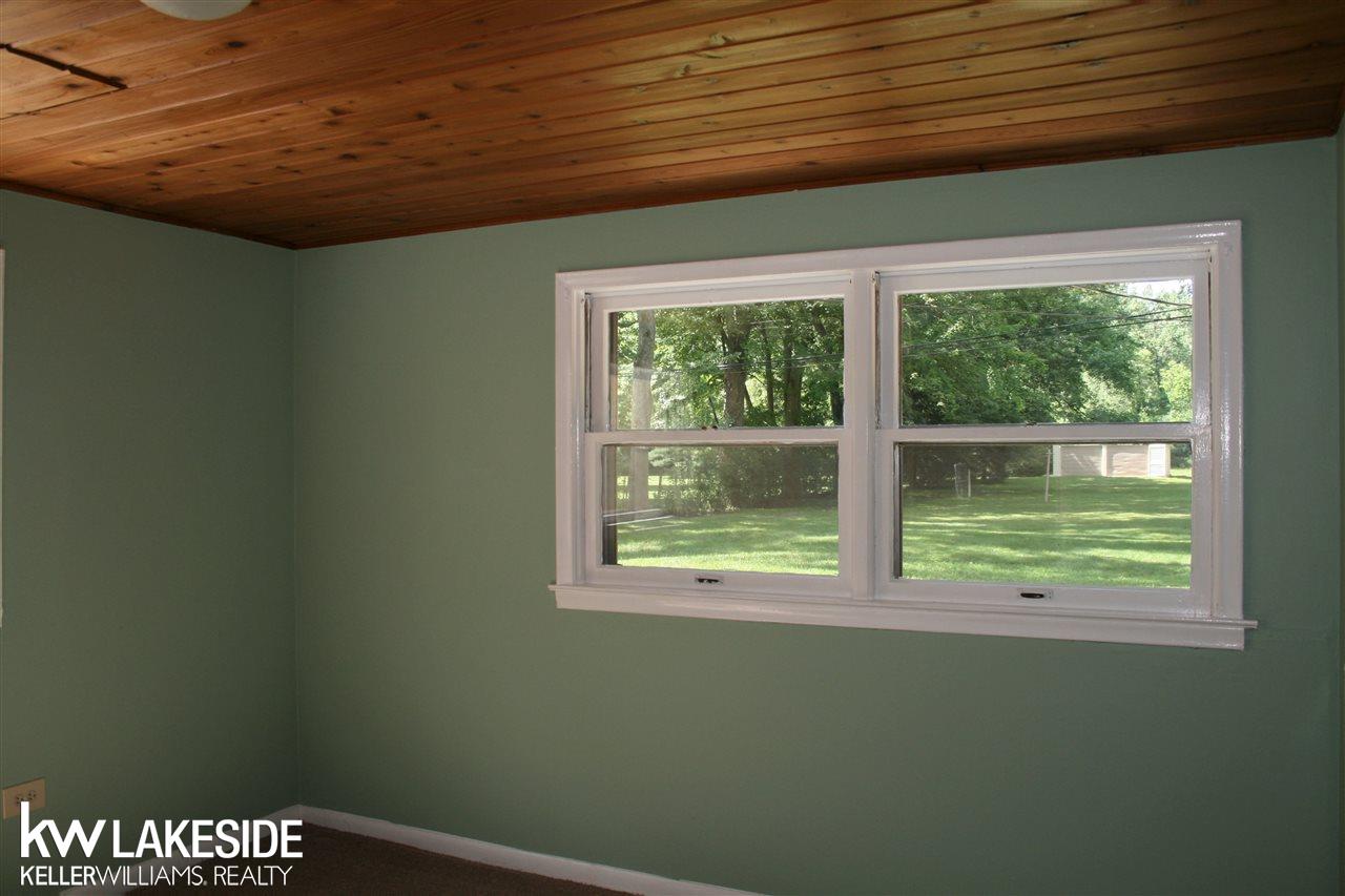 1171 Michelson Road Rochester, MI 48307 - Photo 19 of 32 31390482-18.JPG
