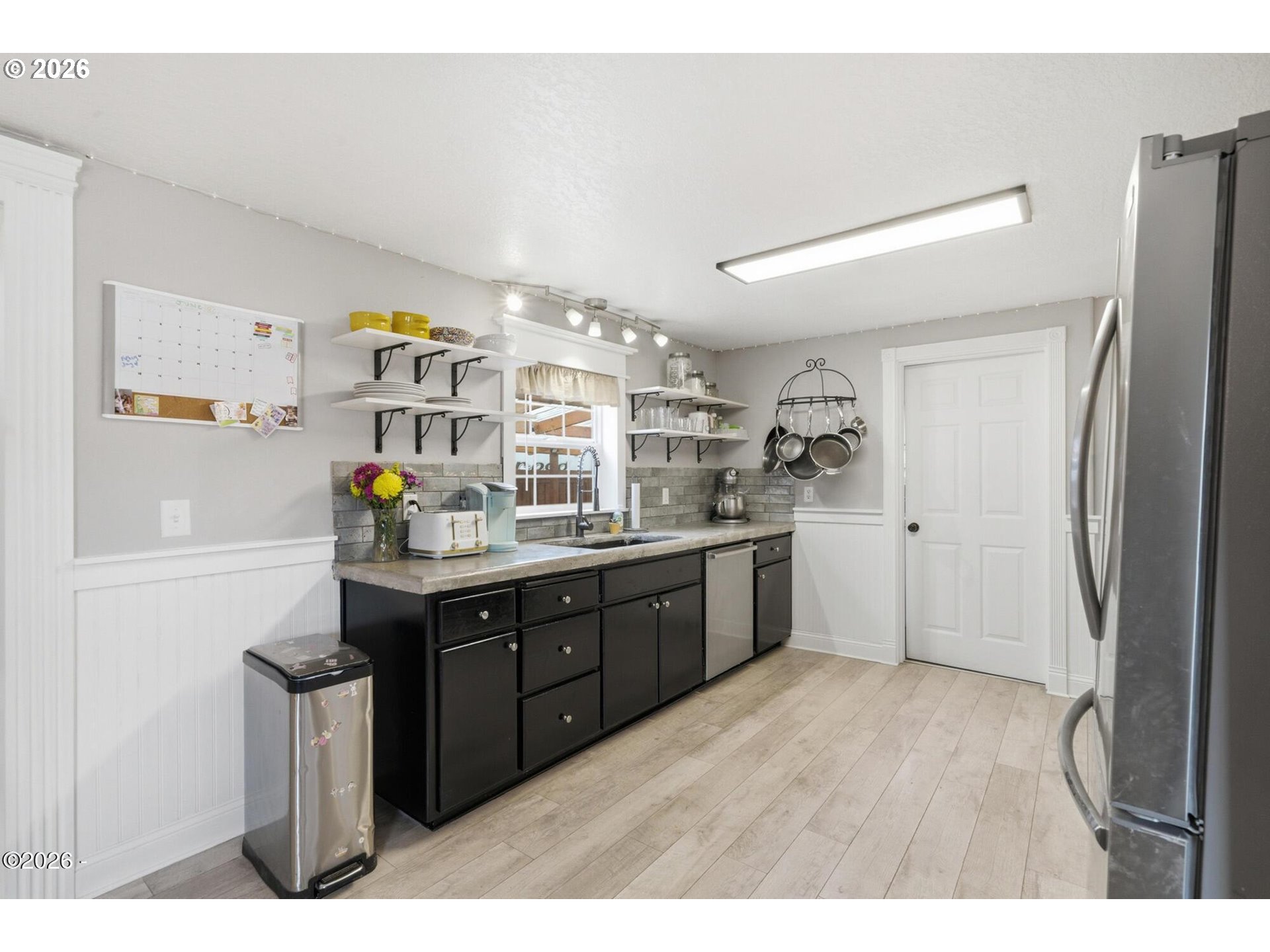 1303 3rd Street Tillamook, OR 97141 - Photo 9 of 42