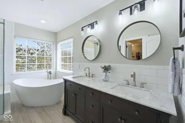 $515,000 | 1561 Claireridge Court, Avon, IN 46123