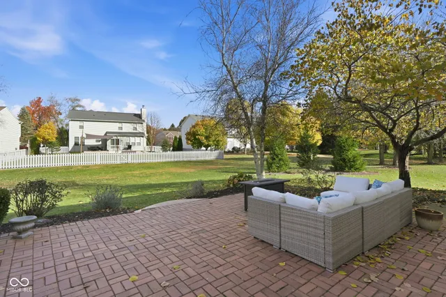 $515,000 | 1561 Claireridge Court, Avon, IN 46123