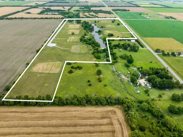 $175,000 | S30 T26 R03r, Benton, KS 67017