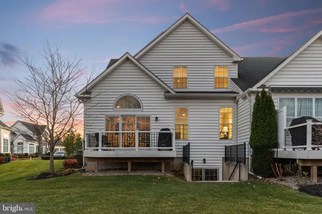 $1,100,000 | 26 Hillyer Lane, Newtown, PA 18940