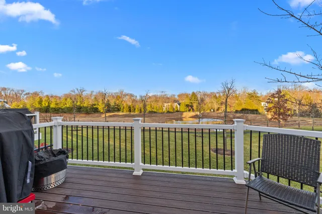 $1,100,000 | 26 Hillyer Lane, Newtown, PA 18940
