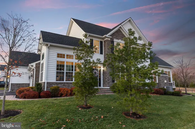 $1,100,000 | 26 Hillyer Lane, Newtown, PA 18940