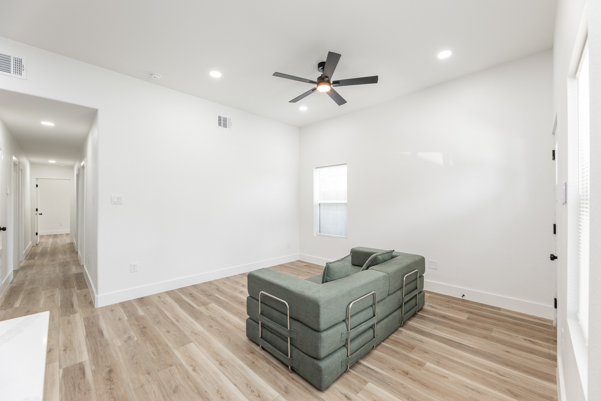 9727 Stedman Street Houston, TX 77029 - Photo 15 of 23