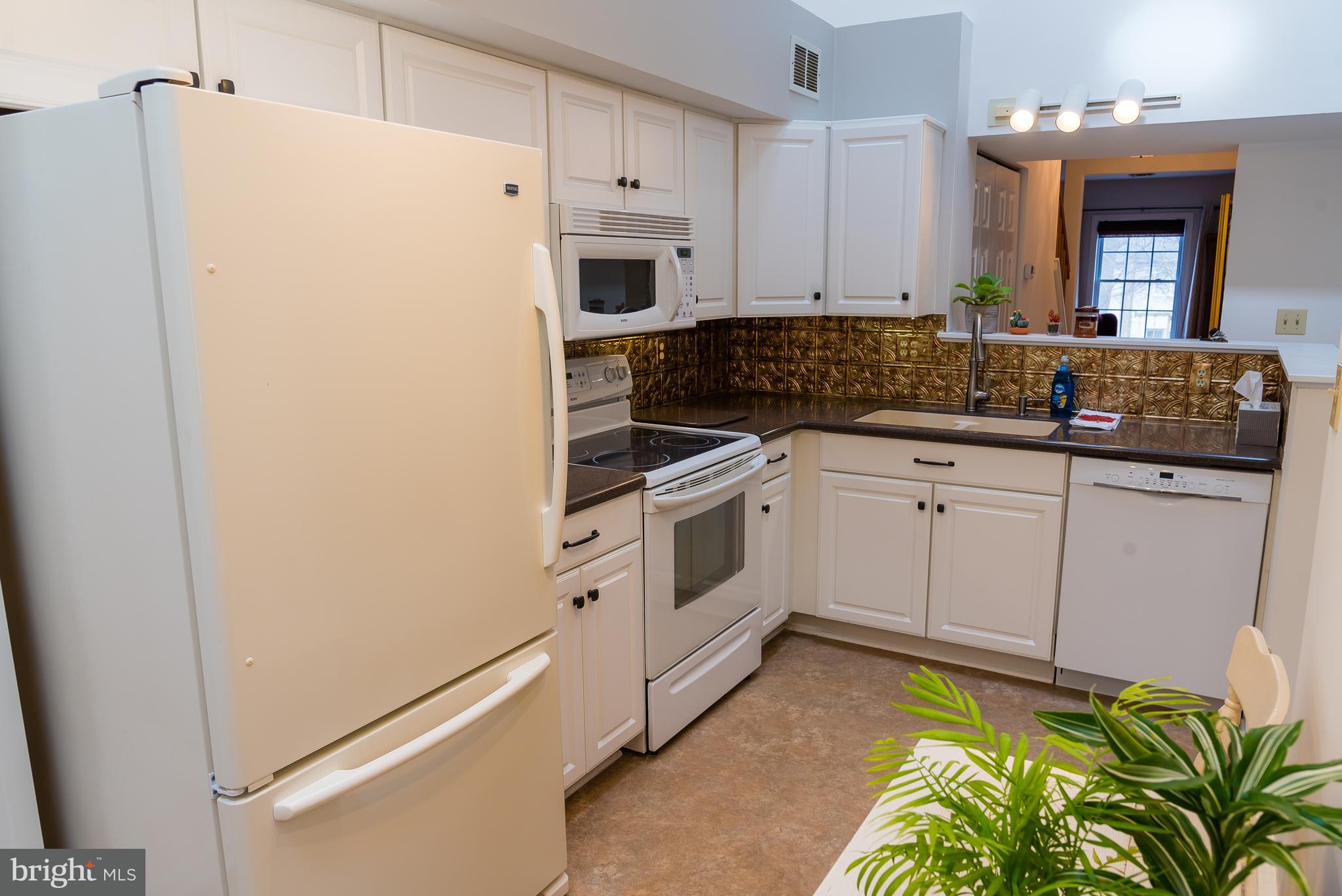 118 Spring Ridge Court Lancaster, PA 17601 - Photo 3 of 28 Gallery Image 3