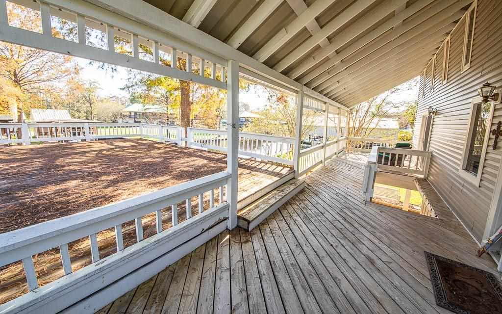 20490 Johnson Drive Springfield, LA 70462 - Photo 5 of 33 Gallery Image 5