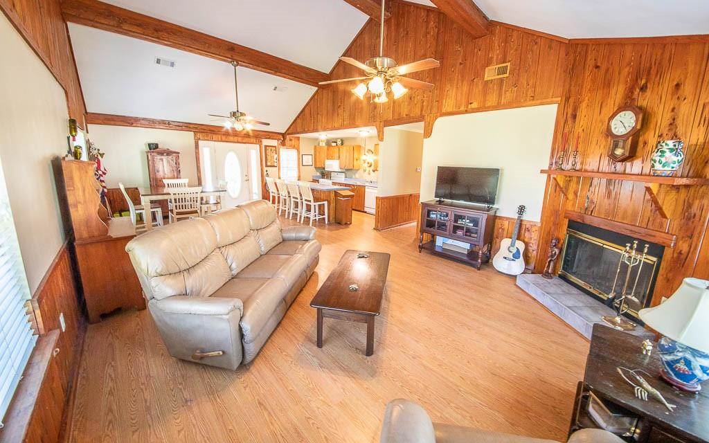 20490 Johnson Drive Springfield, LA 70462 - Photo 8 of 33 Gallery Image 8