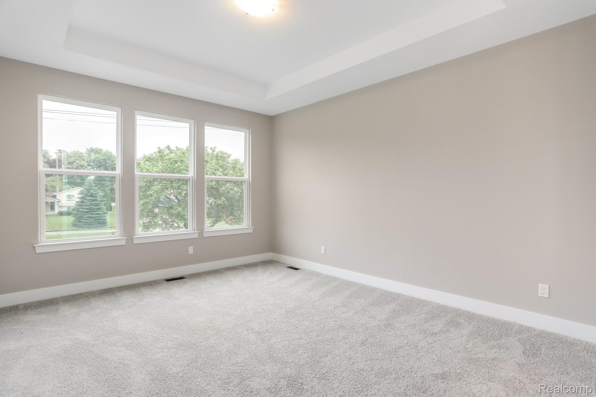 208 Mulberry Lane Rochester, MI 48309 - Photo 18 of 28 20-web-or-mls-208 Mullberry Lane Rochester Hills0020.jpg