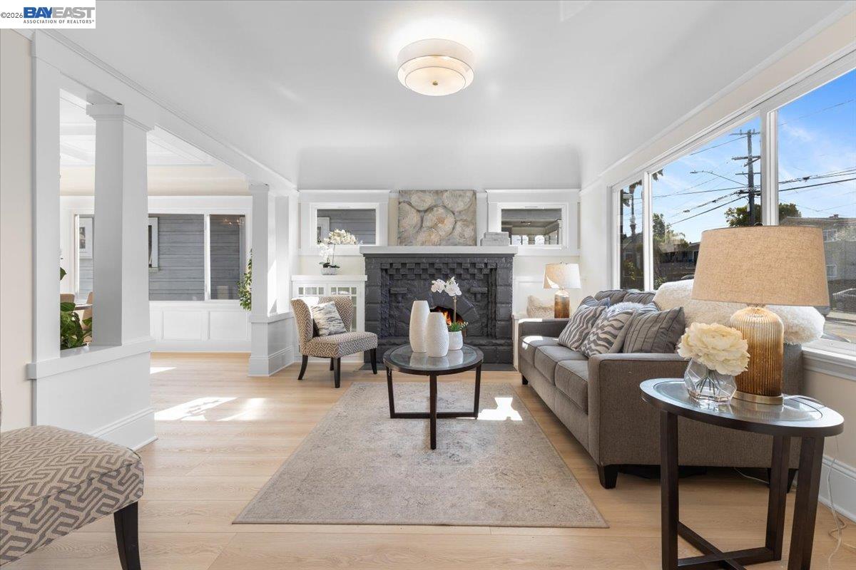 1237 Ashby Avenue Berkeley, CA 94702 - Photo 3 of 31