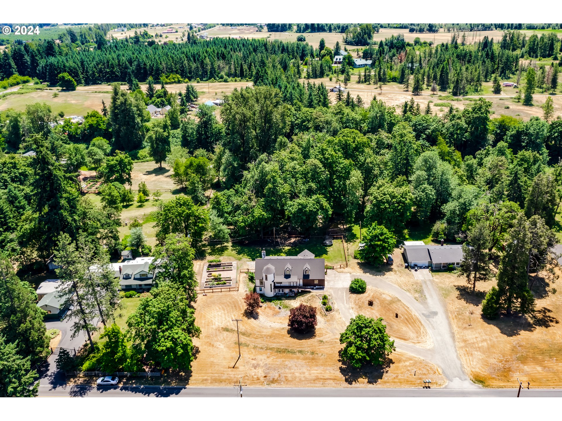 37198 Wheeler Road Pleasant Hill, OR 97455 - Photo 1 of 46 a view of a lake with couches