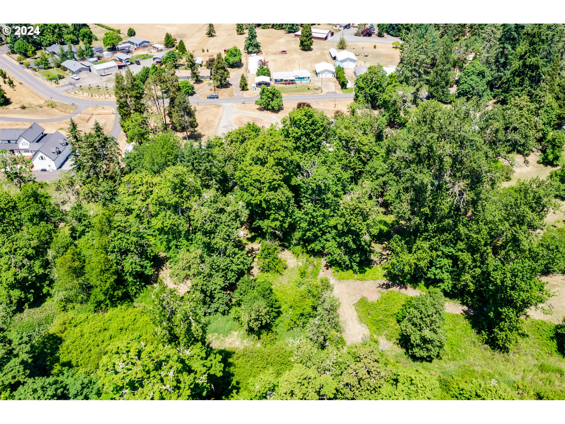 37198 Wheeler Road Pleasant Hill, OR 97455 - Photo 11 of 46 a view of a lake view