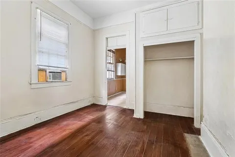 $550,000 | 6060 Annunciation Street, New Orleans, LA 70118