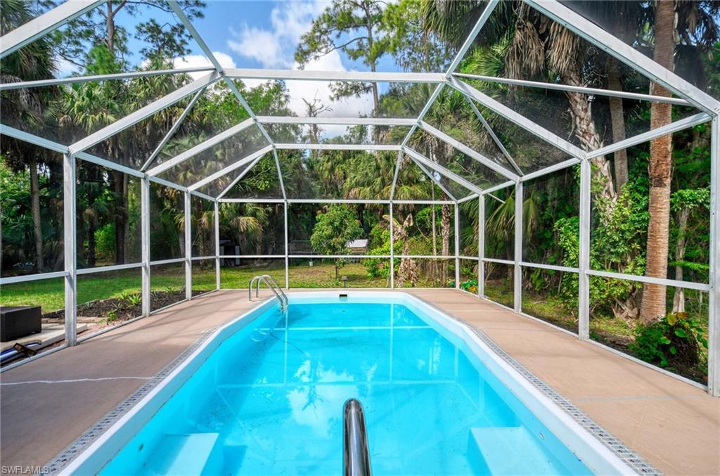 311 2nd Street Southeast Naples, FL 34117 - Photo 15 of 17