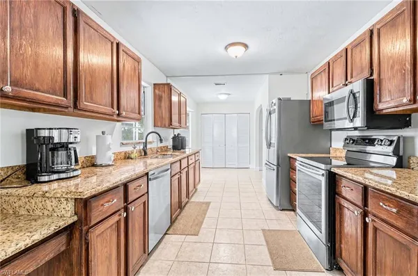 $597,500 | 311 2nd Street Southeast, Naples, FL 34117