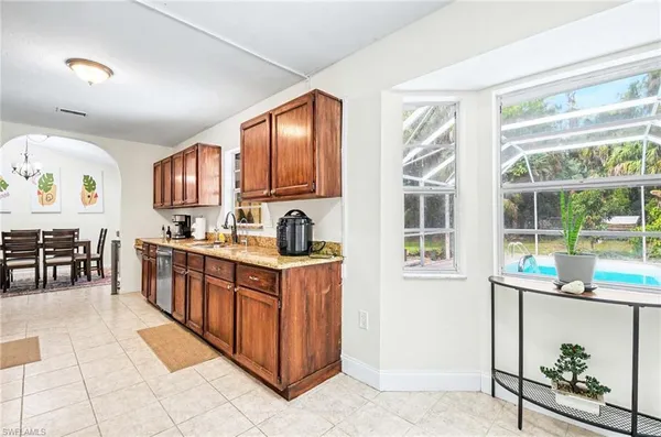 $597,500 | 311 2nd Street Southeast, Naples, FL 34117
