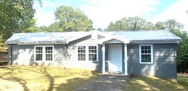 126 Stidham Circle Hamilton, AL 35570 - Photo 19 of 28 i