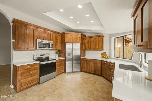 $649,000 | 6951 West Kimberly Way, Glendale, AZ 85308
