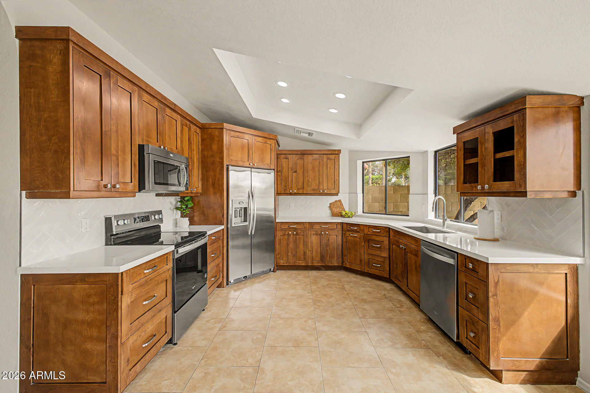 6951 West Kimberly Way Glendale, AZ 85308 - Photo 8 of 49 23-Kimberly