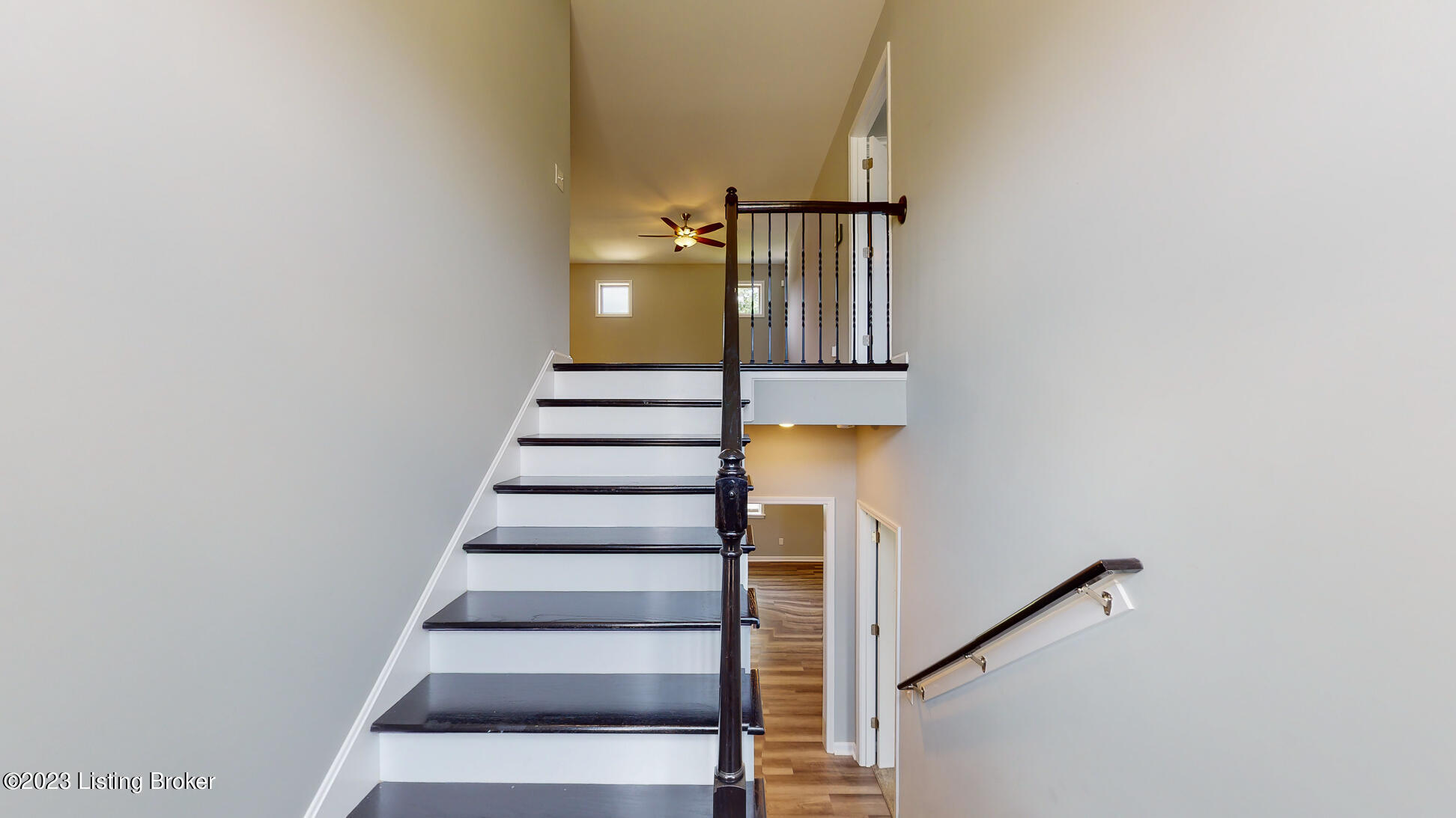 7606 Crestline Road Louisville, KY 40214 - Photo 4 of 72 7606-Crestline-Rd_004