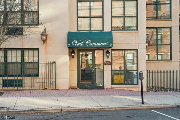 $3,300 | 7 Prospect Street, Unit 307, Morristown, NJ 07960