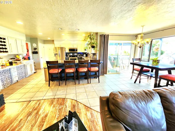 $785,000 | 120 Hammel Road, Eagle Point, OR 97524