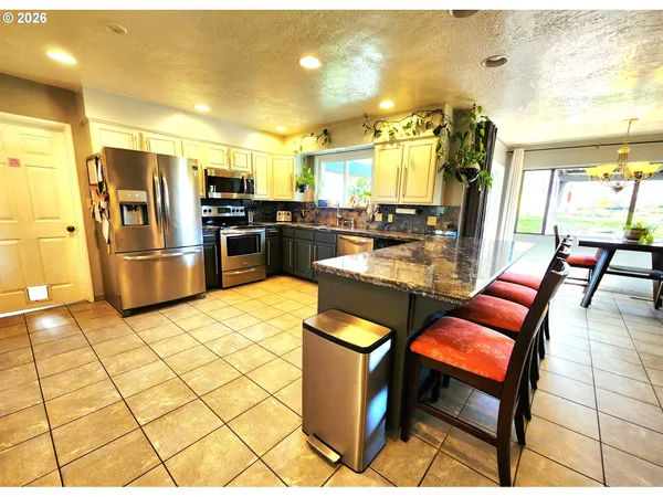 $785,000 | 120 Hammel Road, Eagle Point, OR 97524