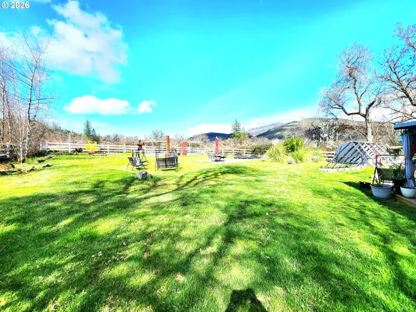 $785,000 | 120 Hammel Road, Eagle Point, OR 97524