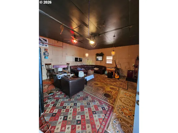 $785,000 | 120 Hammel Road, Eagle Point, OR 97524