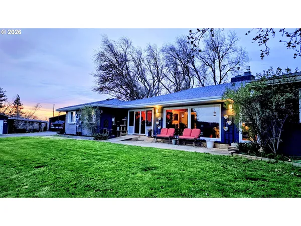 $785,000 | 120 Hammel Road, Eagle Point, OR 97524