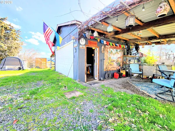 $785,000 | 120 Hammel Road, Eagle Point, OR 97524