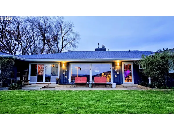 $785,000 | 120 Hammel Road, Eagle Point, OR 97524