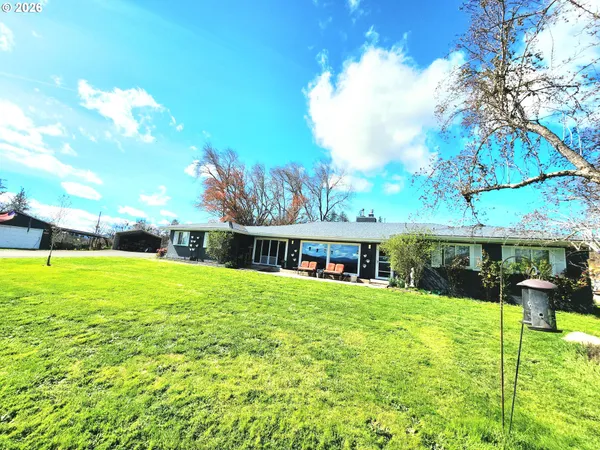 $785,000 | 120 Hammel Road, Eagle Point, OR 97524