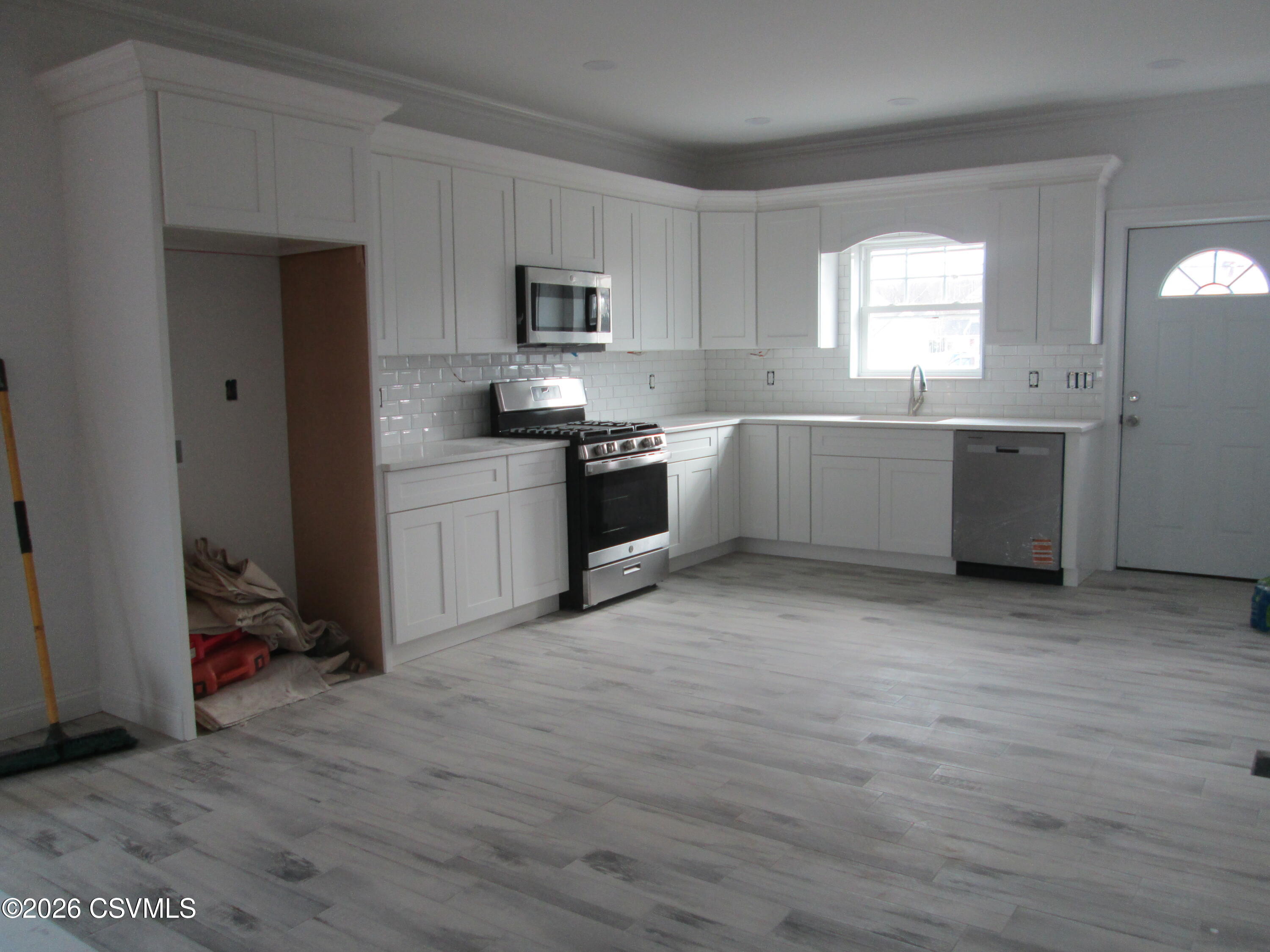 1332 Spring Garden Avenue Berwick, PA 18603 - Photo 11 of 37