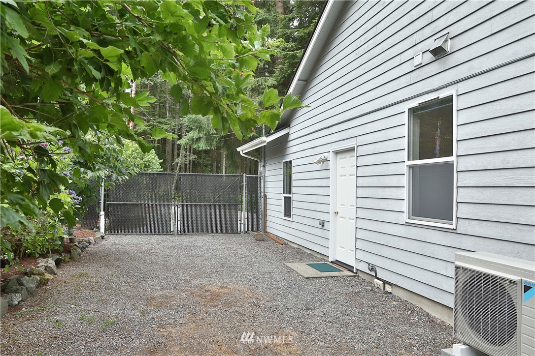 1933 Brainers Road Freeland, WA 98249 - Photo 21 of 25