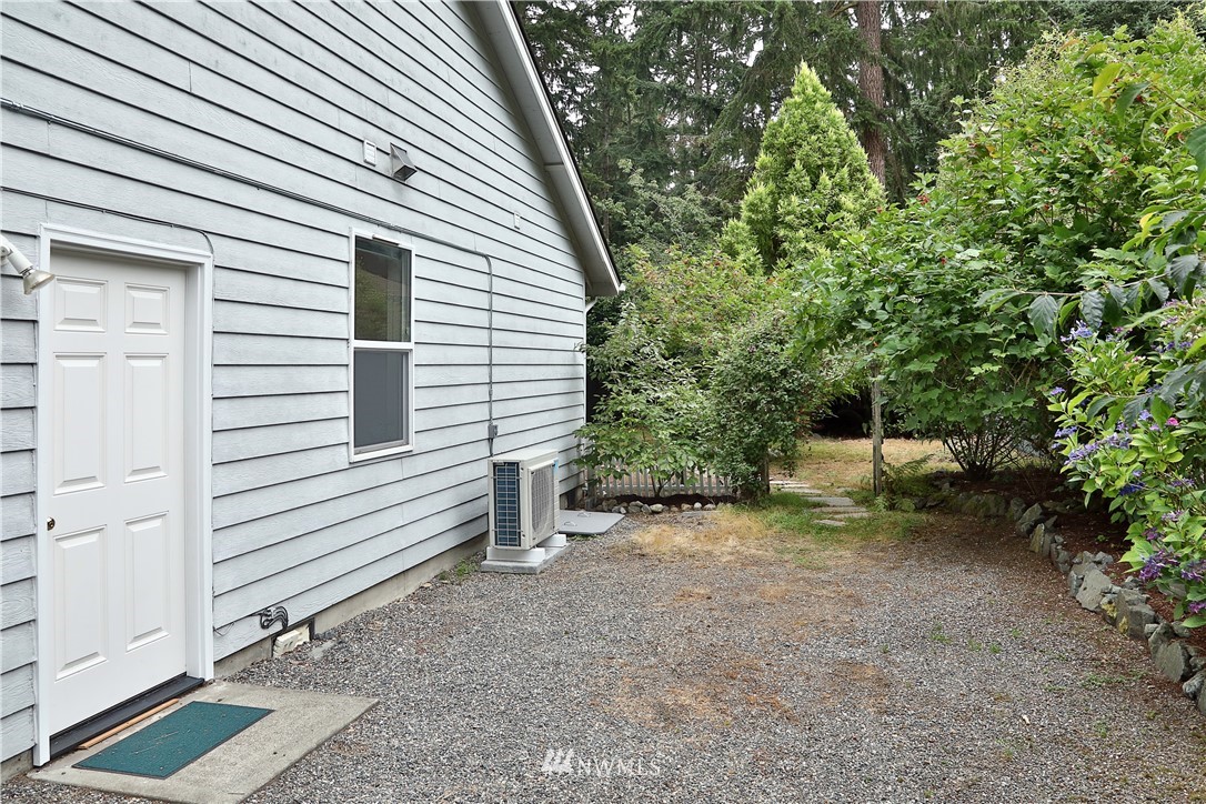 1933 Brainers Road Freeland, WA 98249 - Photo 22 of 25