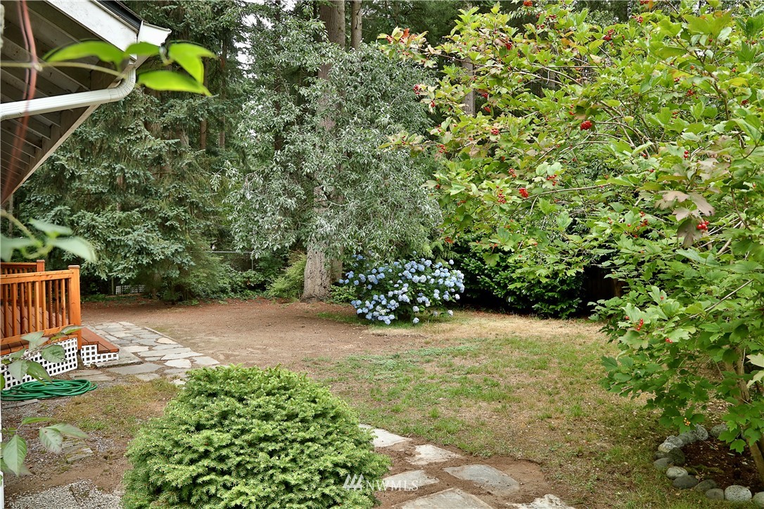 1933 Brainers Road Freeland, WA 98249 - Photo 23 of 25