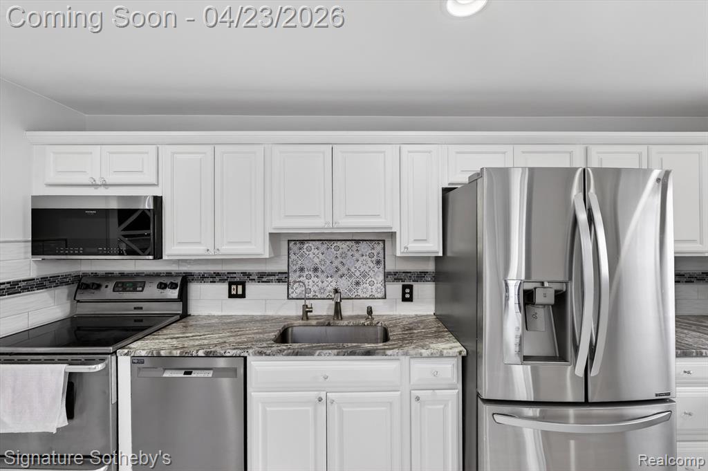 3341 Newton Road Commerce Township, MI 48382 - Photo 24 of 62