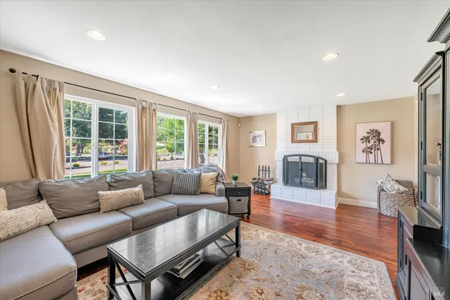 $1,149,000 | 540 Marin Oaks Drive, Novato, CA 94949