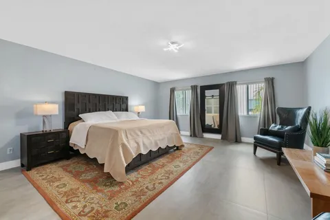 $925,000 | 910 Northeast 16th Terrace, Unit 2, Fort Lauderdale, FL 33304