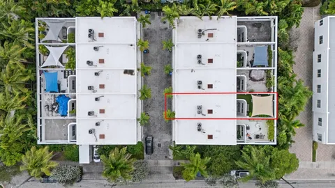 $925,000 | 910 Northeast 16th Terrace, Unit 2, Fort Lauderdale, FL 33304