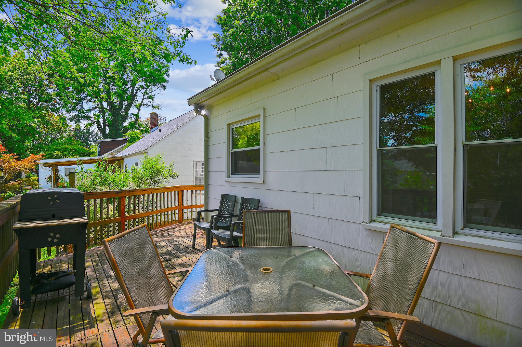 3613 Kenmar Road Baltimore, MD 21244 - Photo 20 of 64 Cookouts on the deck