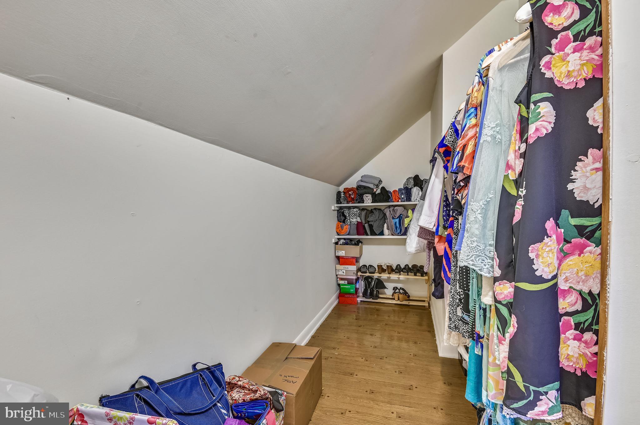 3613 Kenmar Road Baltimore, MD 21244 - Photo 30 of 64 Large walk-in closet