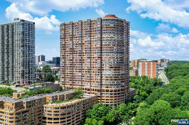 a view of a blue building